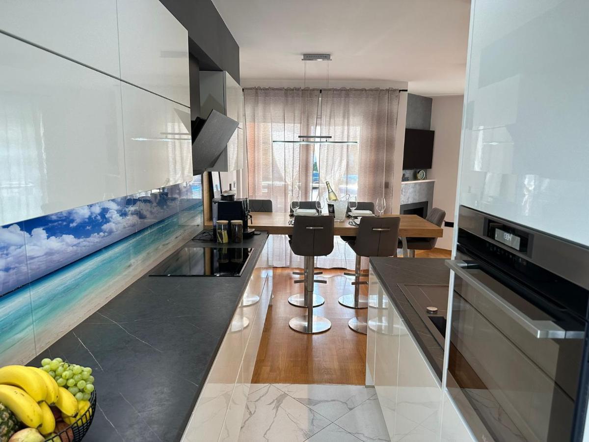 Appleonlux Apartamento Umago Exterior foto