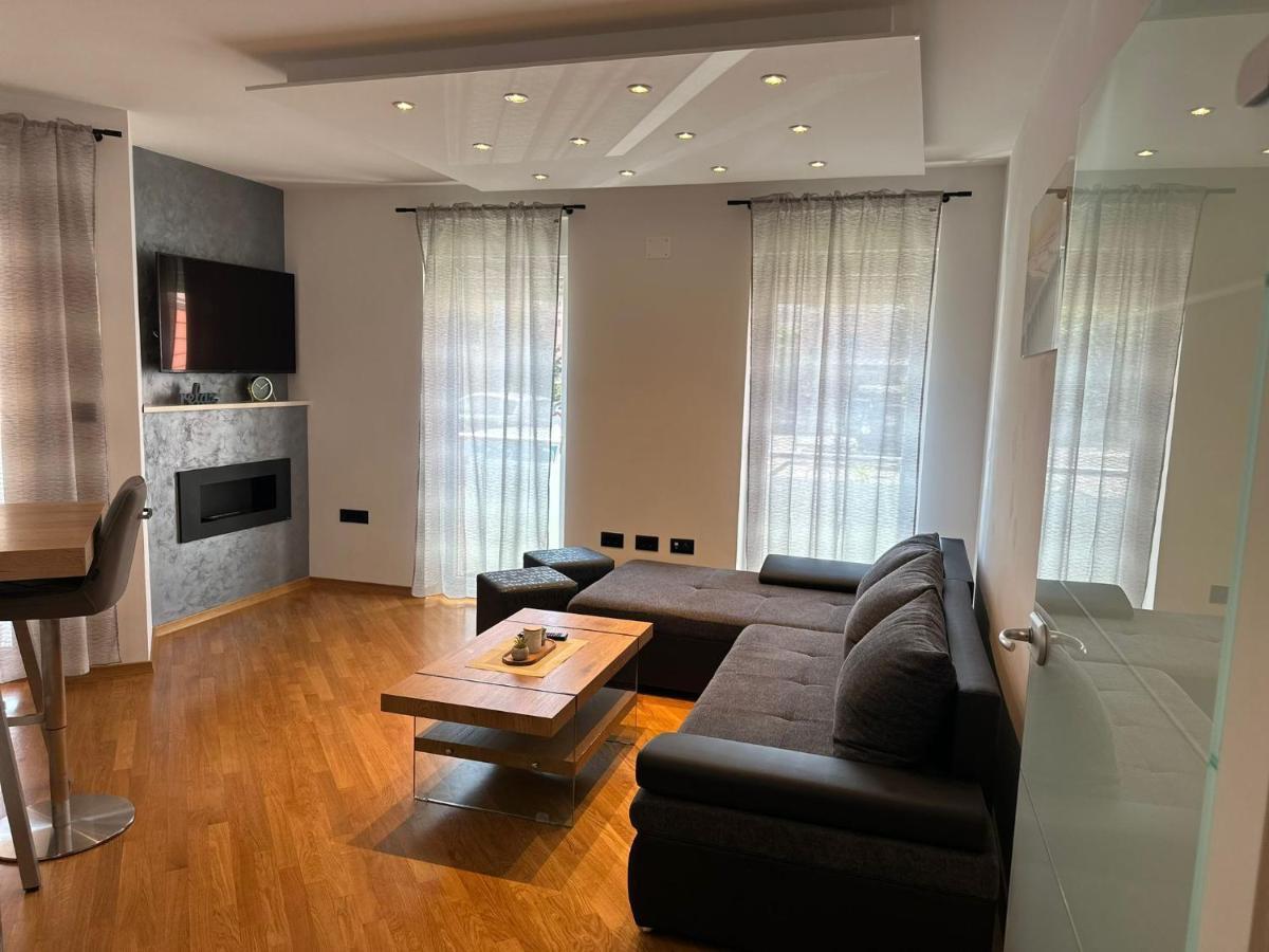 Appleonlux Apartamento Umago Exterior foto