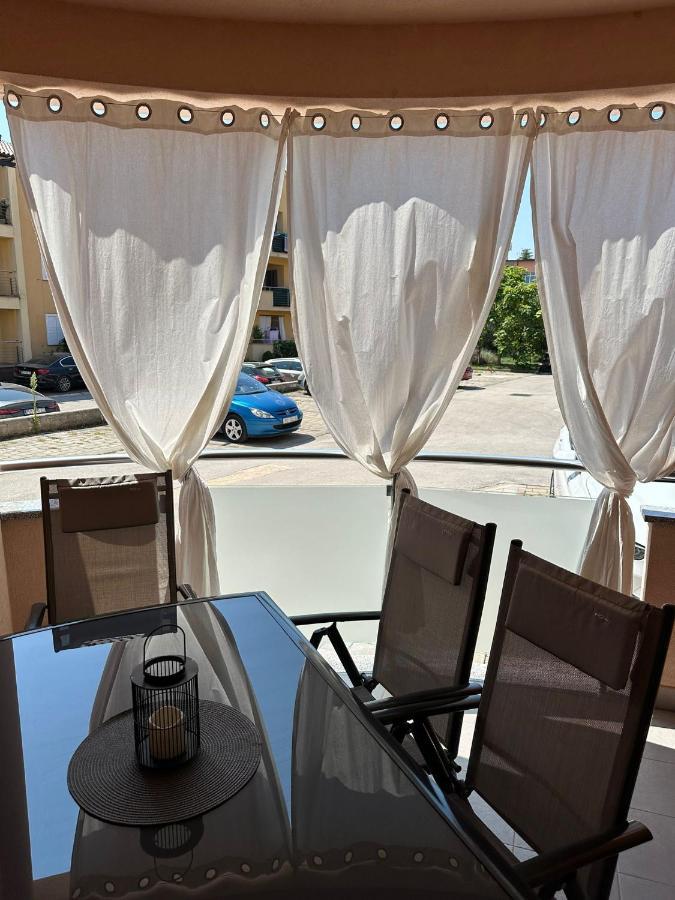 Appleonlux Apartamento Umago Exterior foto
